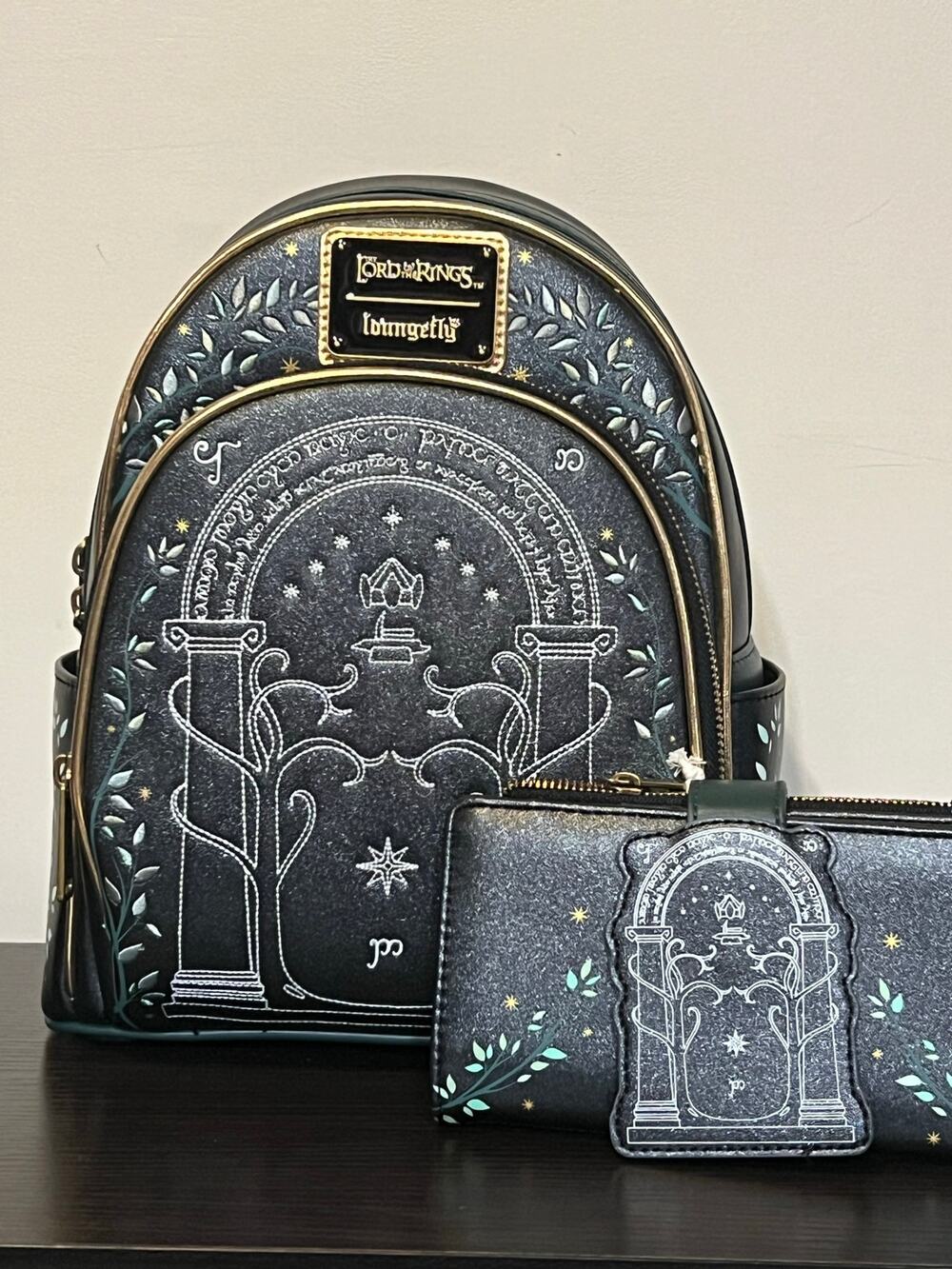 Lord Of The Rings Doors Of Durin Glow Dark Mini Backpack Wallet Set